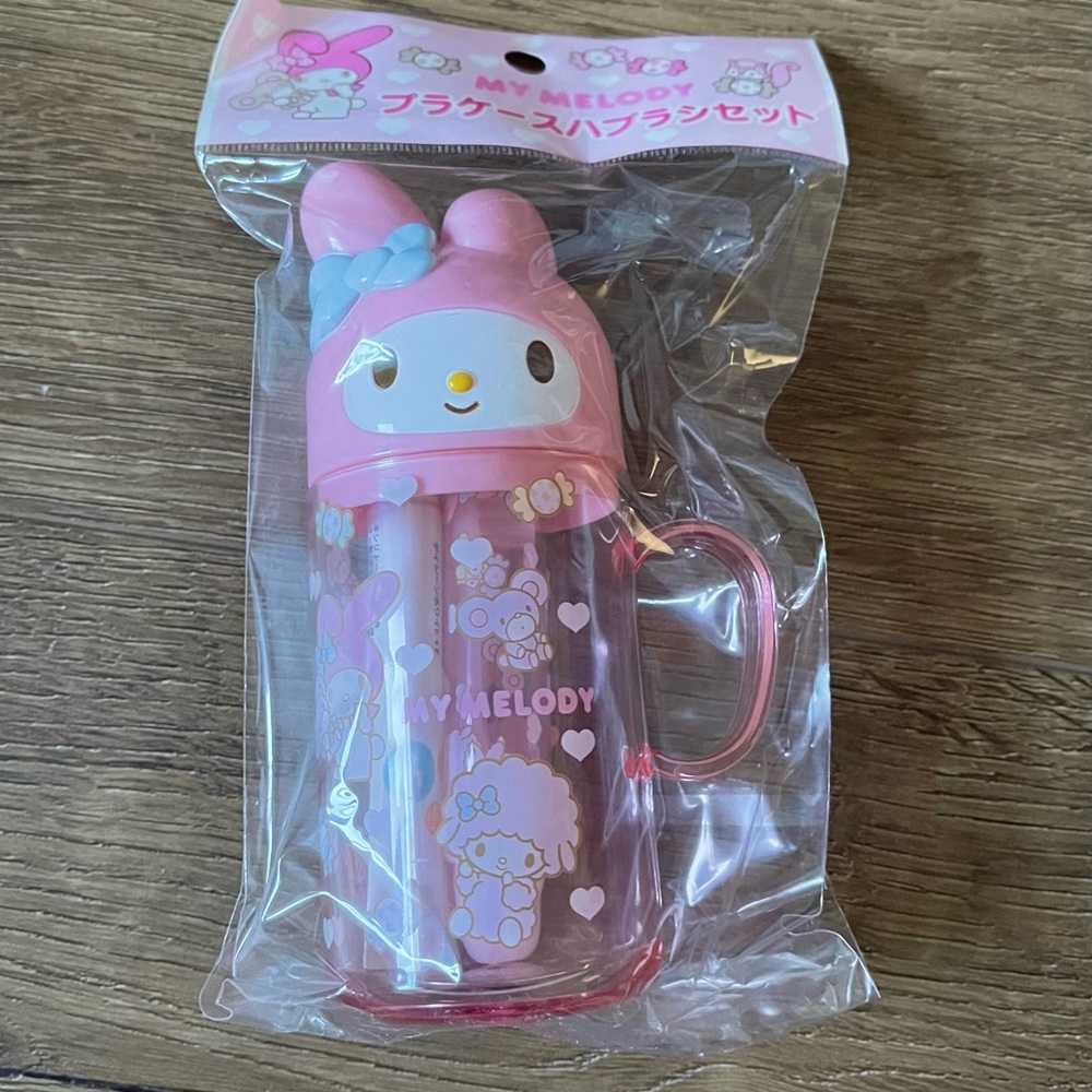 SANRIO-NWT Character Toothbrush Kit - Picture 7 of 16